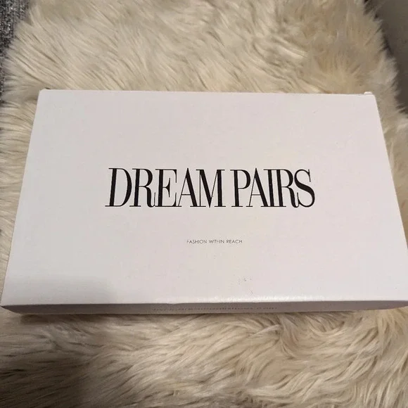 DREAM PAIRS  Weltz ankle strap rhinestone low wedge sandal size 8.5 - Picture 6 of 7